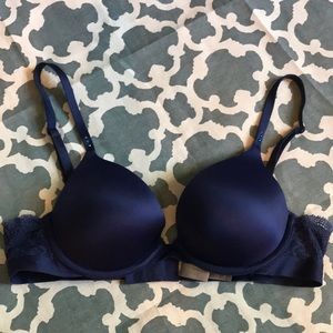Victoria’s Secret bra